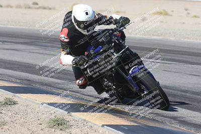 media/Oct-30-2025-Racers Edge (Thu) [[dabbdaf680]]/3-B Group/Session 3 (Turn 15 Inside)/